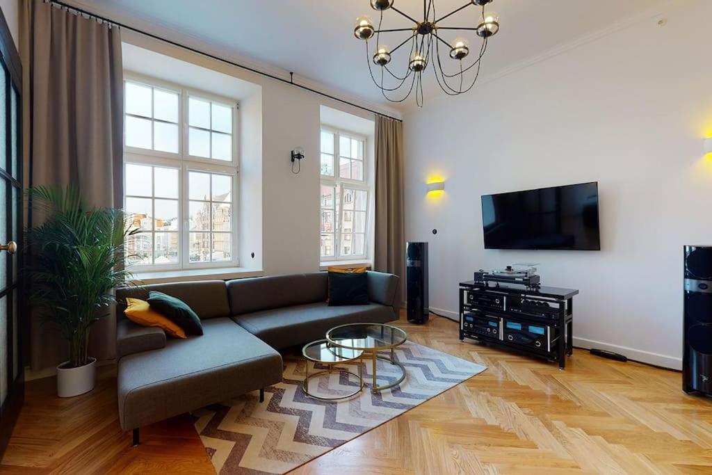 Апартаменты Big Modern Apart - Market Square - Nice View - Next To Town Hall Вроцлав Экстерьер фото